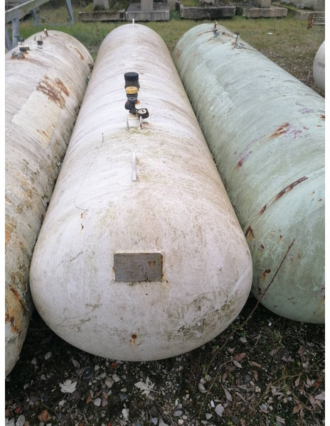 De Visser gastank Used Propane/Butane LPG tanks 1600 L (0,8 ton) Used ID 1.200 - Топливный бак: фото 2 De Visser gastank Used Propane/Butane LPG tanks 1600 L (0,8 ton) Used ID 1.200 - Топливный бак: фото 2