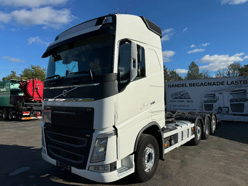 Volvo FH 540 8x2*4, ADR, Euro 6, Chassi (ex. Tank-truck), 2018 - Грузовик-шасси: фото 3 Volvo FH 540 8x2*4, ADR, Euro 6, Chassi (ex. Tank-truck), 2018 - Грузовик-шасси: фото 3