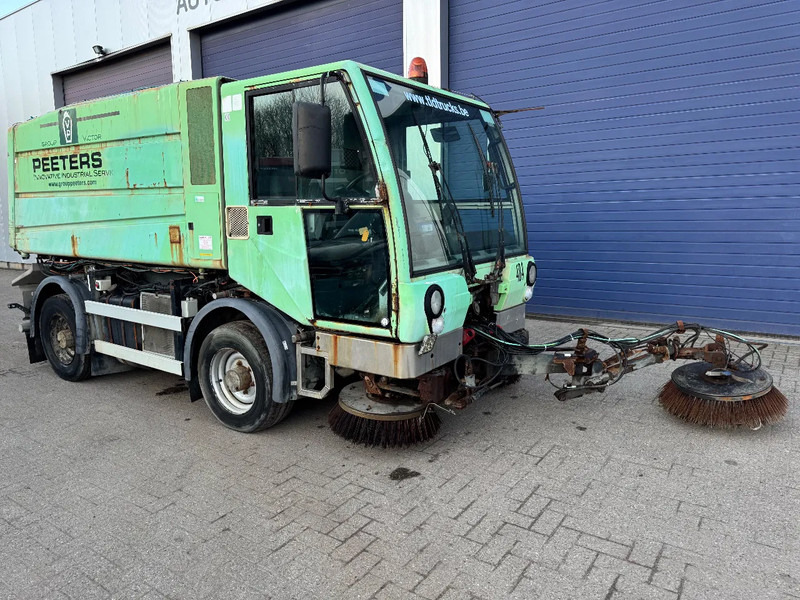 Bucher CITYCAT 5000SL **SWEEPER-BALAYEUSE** - Подметально-уборочная машина: фото 5 Bucher CITYCAT 5000SL **SWEEPER-BALAYEUSE** - Подметально-уборочная машина: фото 5