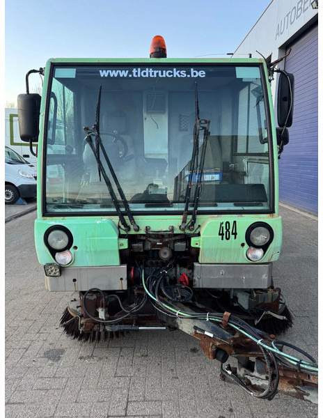 Bucher CITYCAT 5000SL **SWEEPER-BALAYEUSE** - Подметально-уборочная машина: фото 3 Bucher CITYCAT 5000SL **SWEEPER-BALAYEUSE** - Подметально-уборочная машина: фото 3