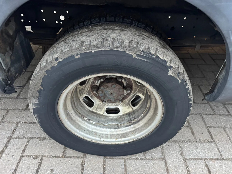 Iveco Daily **35C15-EURO 5-MOTOR 3.0** - Цельнометаллический фургон: фото 4 Iveco Daily **35C15-EURO 5-MOTOR 3.0** - Цельнометаллический фургон: фото 4