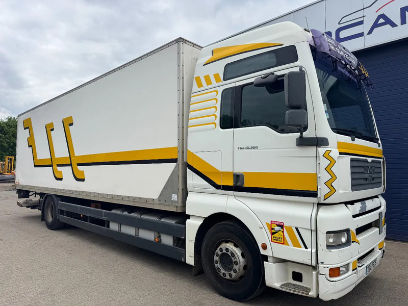 MAN TGA 18.360 **MANUAL GEARBOX-BOITE MANUELLE** - Грузовик с закрытым кузовом: фото 3 MAN TGA 18.360 **MANUAL GEARBOX-BOITE MANUELLE** - Грузовик с закрытым кузовом: фото 3