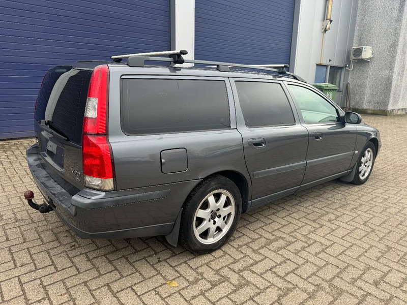 Volvo V70 V70 - Легковой автомобиль: фото 4 Volvo V70 V70 - Легковой автомобиль: фото 4