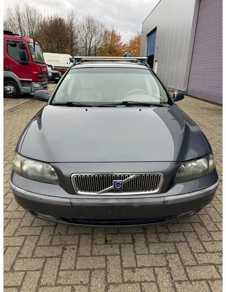 Volvo V70 V70 - Легковой автомобиль: фото 3 Volvo V70 V70 - Легковой автомобиль: фото 3