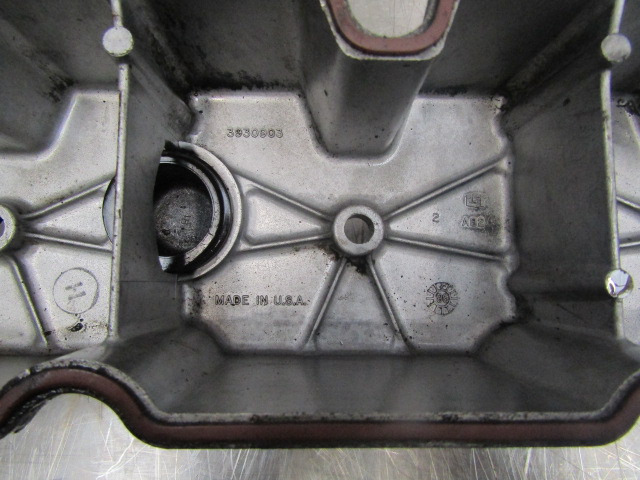 CUMMINS 6 CTA C SERIES ROCKER COVER P/NO 3930903 - Двигатель и запчасти для Грузовиков: фото 2 CUMMINS 6 CTA C SERIES ROCKER COVER P/NO 3930903 - Двигатель и запчасти для Грузовиков: фото 2