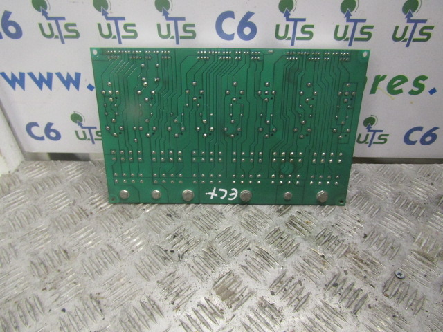 ERF ECX FUSEBOARD P/NO 414022-2 - Электрическая система для Грузовиков: фото 3 ERF ECX FUSEBOARD P/NO 414022-2 - Электрическая система для Грузовиков: фото 3