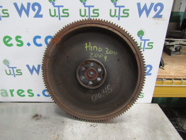 HINO 300 SERIES FLYWHEEL P/NO E0020 - Маховик для Грузовиков: фото 1 HINO 300 SERIES FLYWHEEL P/NO E0020 - Маховик для Грузовиков: фото 1