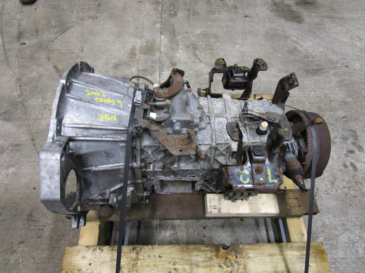 ISUZU NQR 6 SPEED MANUAL GEARBOX - Коробка передач для Грузовиков: фото 2 ISUZU NQR 6 SPEED MANUAL GEARBOX - Коробка передач для Грузовиков: фото 2