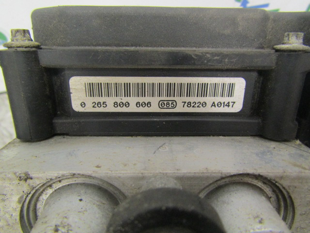 IVECO DAILY 3.0 (FICE 3481C) ABS PUMP/ECU BOSCH P/NO 0265800606 IVECO P/NO 504182322 - Детали тормозной системы для Грузовиков: фото 3 IVECO DAILY 3.0 (FICE 3481C) ABS PUMP/ECU BOSCH P/NO 0265800606 IVECO P/NO 504182322 - Детали тормозной системы для Грузовиков: фото 3