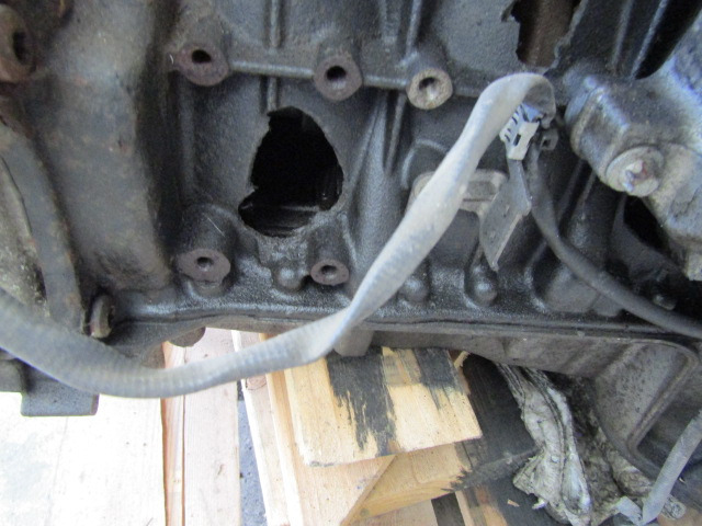 MERCEDES VITO 651.900.2.2 ENGINE COMPLETE 2015 EURO 6 ONLY 40,000 MILES (PARTS ONLY DAMAGED BLOCK) - Двигатель для Грузовиков: фото 3 MERCEDES VITO 651.900.2.2 ENGINE COMPLETE 2015 EURO 6 ONLY 40,000 MILES (PARTS ONLY DAMAGED BLOCK) - Двигатель для Грузовиков: фото 3