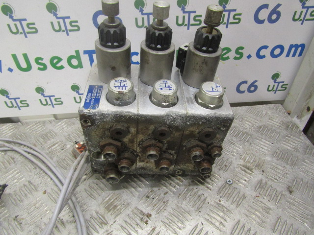 SCHMIDT STRATOS HYDRAULIC PACK P/NO 1129144-3 (WEBER HYDRAULIK SERIAL NO 24/24) - Гидравлика для Коммунальной и специальной техники: фото 4 SCHMIDT STRATOS HYDRAULIC PACK P/NO 1129144-3 (WEBER HYDRAULIK SERIAL NO 24/24) - Гидравлика для Коммунальной и специальной техники: фото 4