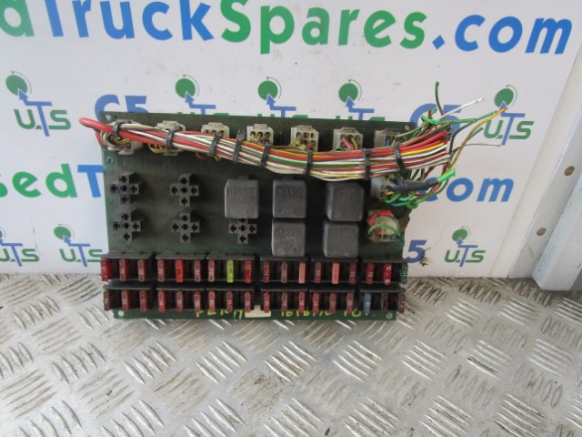 Электрическая система для Грузовиков VOLVO FL10/FL7 FUSEBOARD 1618770-P01: фото 1
