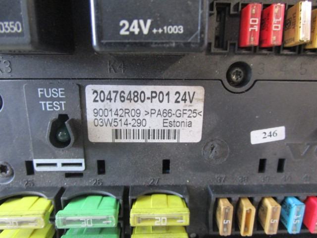 VOLVO FM12 FUSEBOARD 20476480-P01 - Электрическая система для Грузовиков: фото 2 VOLVO FM12 FUSEBOARD 20476480-P01 - Электрическая система для Грузовиков: фото 2