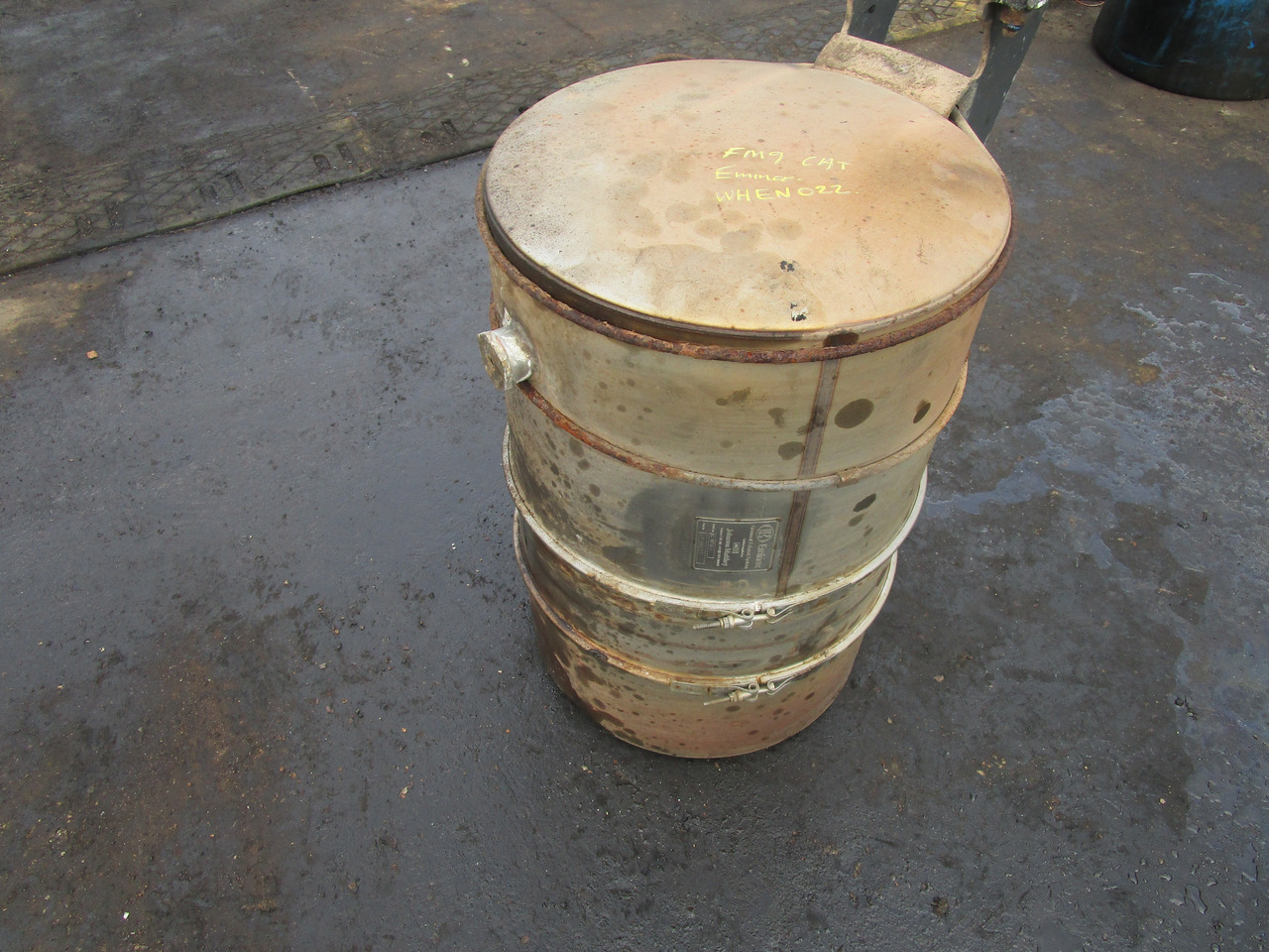 VOLVO FM9 / FM12 EMINOX DPF EXHAUST P/NO WEHN022 - Глушитель/ Выхлопная система для Грузовиков: фото 1 VOLVO FM9 / FM12 EMINOX DPF EXHAUST P/NO WEHN022 - Глушитель/ Выхлопная система для Грузовиков: фото 1