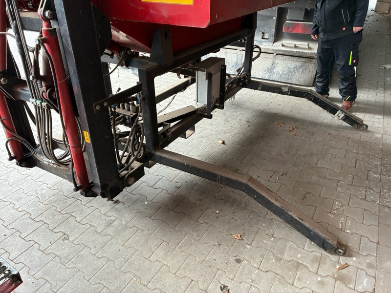 Case 7088 Axial-Flow - Зерноуборочный комбайн: фото 5 Case 7088 Axial-Flow - Зерноуборочный комбайн: фото 5