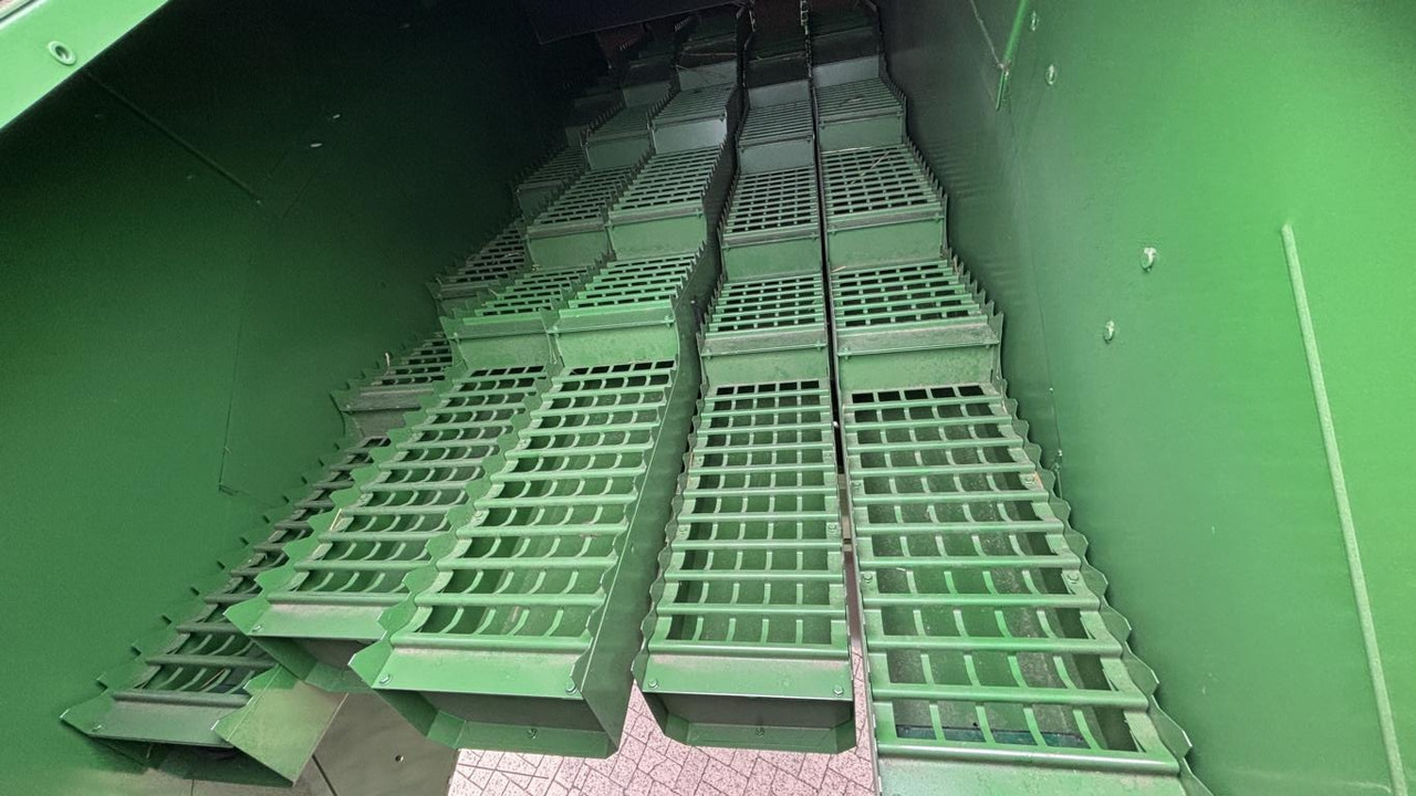 John Deere MÄHDRESCHER T5700 MY25 в лизинг John Deere MÄHDRESCHER T5700 MY25: фото 19 John Deere MÄHDRESCHER T5700 MY25 в лизинг John Deere MÄHDRESCHER T5700 MY25: фото 19