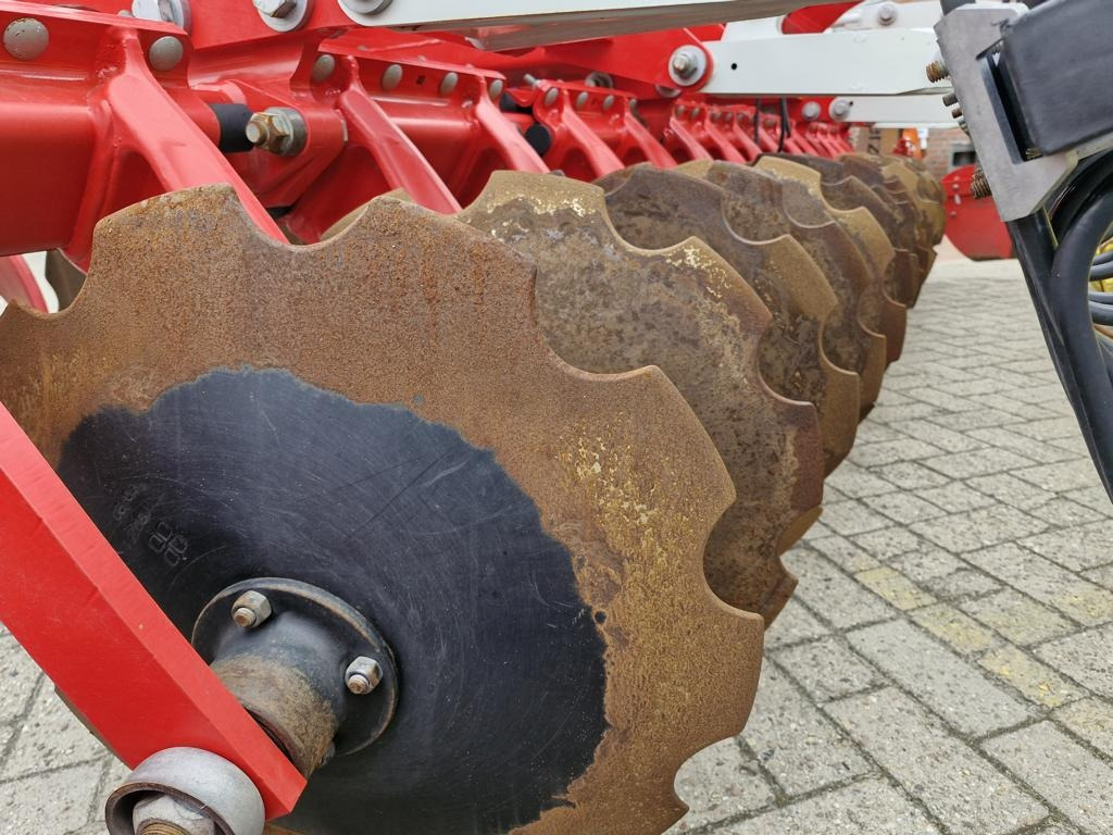 Pöttinger TERRADISC 4001 K - Дисковая борона: фото 4 Pöttinger TERRADISC 4001 K - Дисковая борона: фото 4