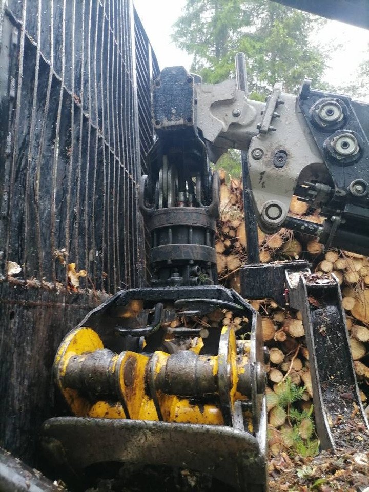 Komatsu 845 - Форвардер: фото 3 Komatsu 845 - Форвардер: фото 3