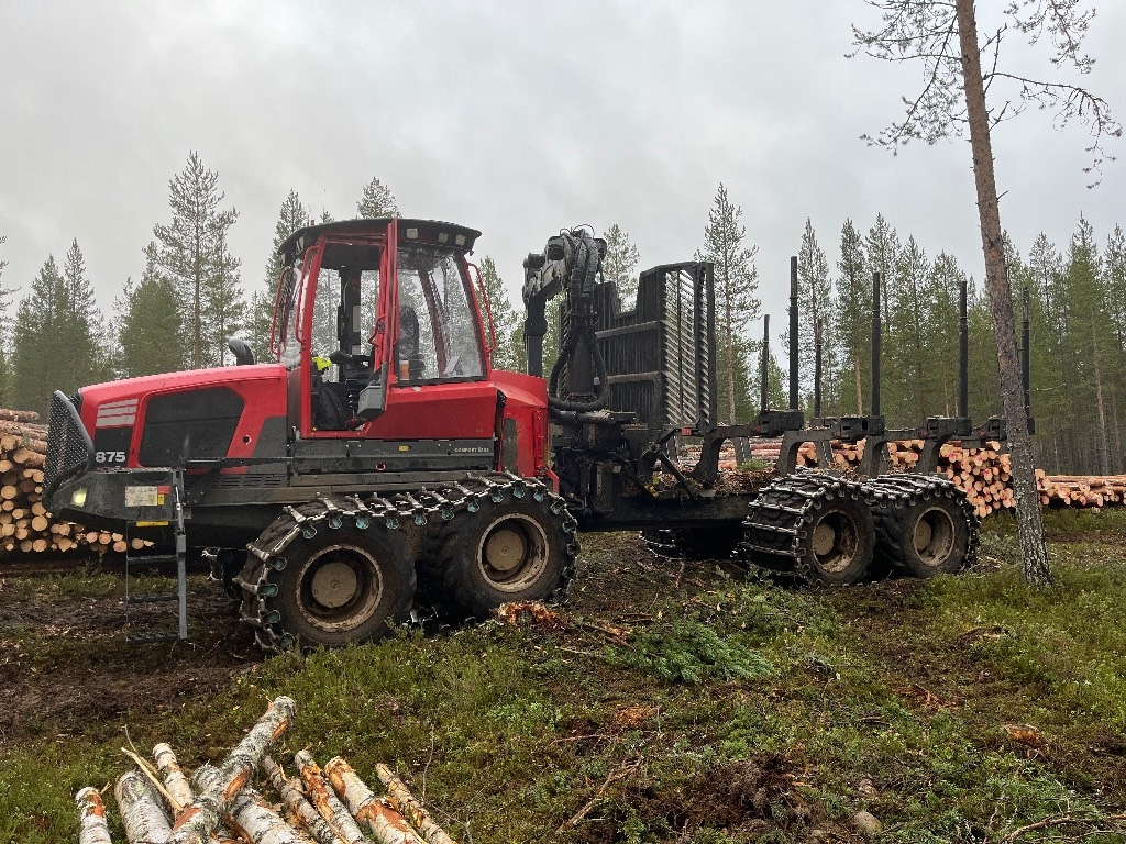 Komatsu 875 - Форвардер: фото 3 Komatsu 875 - Форвардер: фото 3