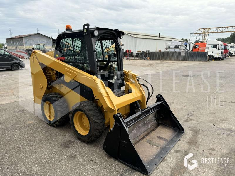 Caterpillar 236D - Мини-погрузчик с бортовым поворотом: фото 4 Caterpillar 236D - Мини-погрузчик с бортовым поворотом: фото 4