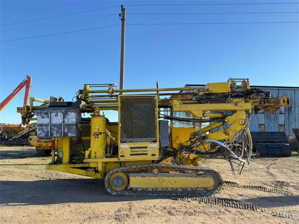 Atlas Copco ROC 860 HC , drill Atlas Copco ROC 860 HC , drill - Буровая машина: фото 1 Atlas Copco ROC 860 HC , drill Atlas Copco ROC 860 HC , drill - Буровая машина: фото 1