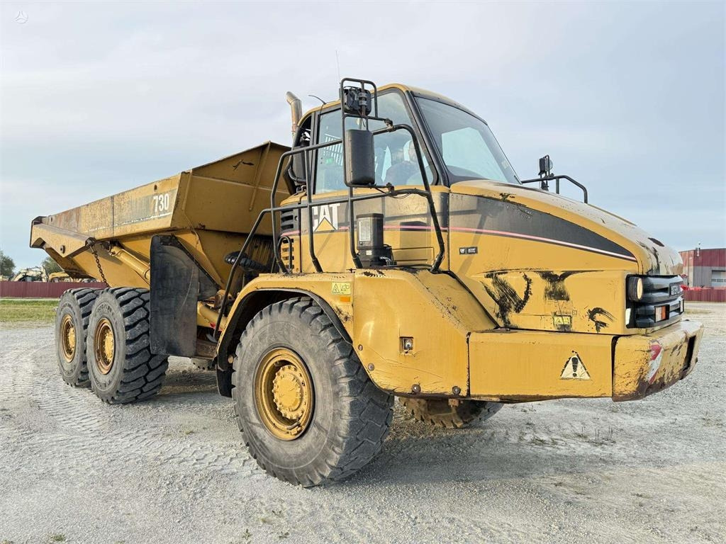 Сочленённый самосвал CAT 730: фото 6