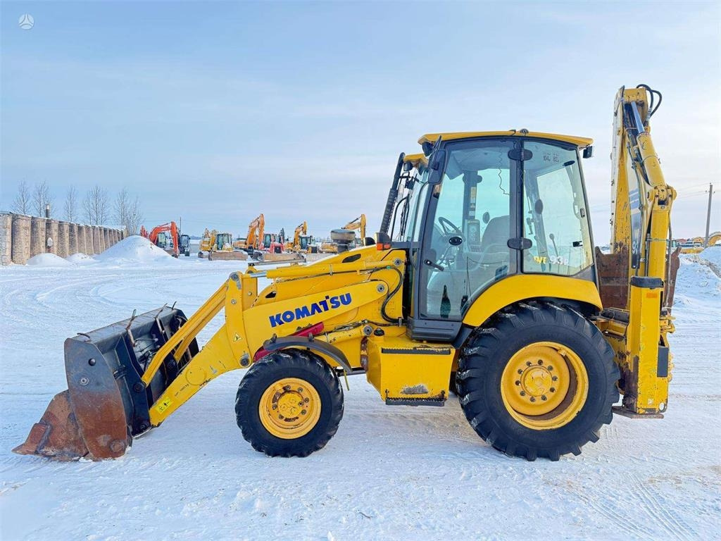Komatsu WB 93 R-5 - Экскаватор-погрузчик: фото 3 Komatsu WB 93 R-5 - Экскаватор-погрузчик: фото 3