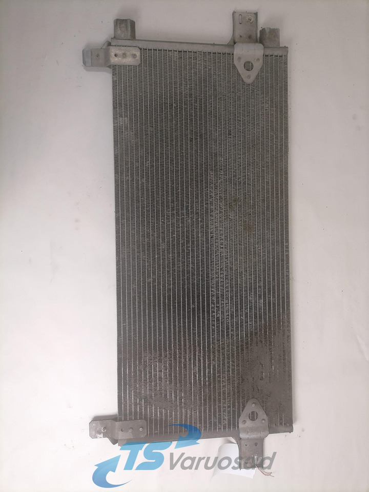 MAN A/C radiator 81619200030 - Отопление/ Вентиляция для Грузовиков: фото 2 MAN A/C radiator 81619200030 - Отопление/ Вентиляция для Грузовиков: фото 2