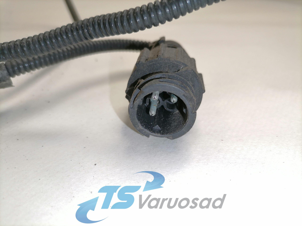 MAN Air filter housing 81084006032 - Система впуска для Грузовиков: фото 3 MAN Air filter housing 81084006032 - Система впуска для Грузовиков: фото 3