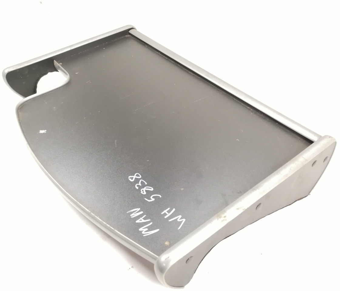 MAN Armatuurlaua pealne lisalaud - Универсальная запчасть для Грузовиков: фото 2 MAN Armatuurlaua pealne lisalaud - Универсальная запчасть для Грузовиков: фото 2