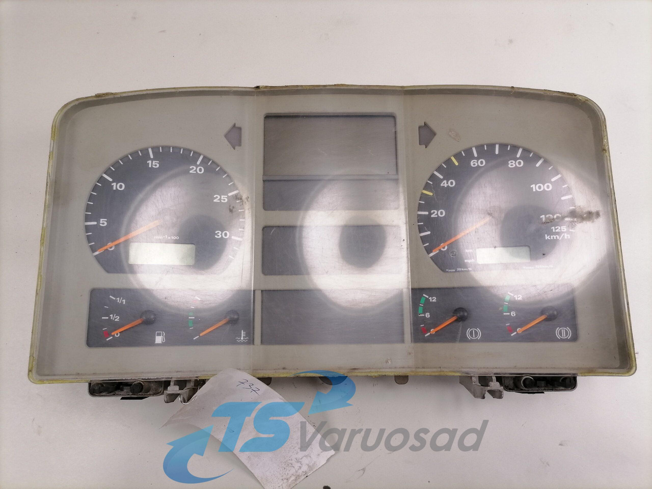 MAN Dashboard 81272026125 - Приборная панель для Грузовиков: фото 4 MAN Dashboard 81272026125 - Приборная панель для Грузовиков: фото 4