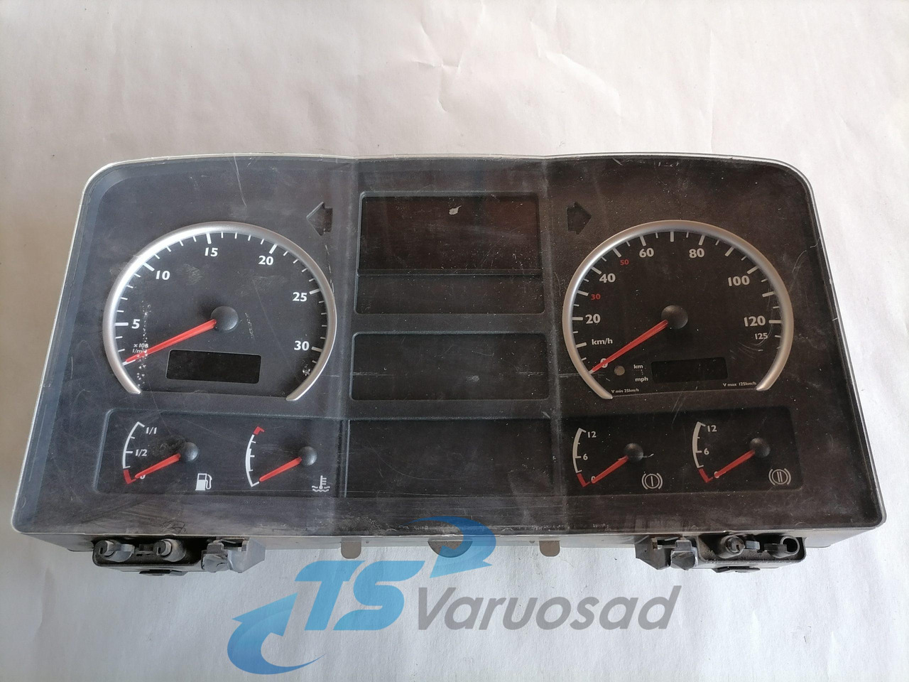 MAN Dashboard 81272026154 - Приборная панель для Грузовиков: фото 1 MAN Dashboard 81272026154 - Приборная панель для Грузовиков: фото 1