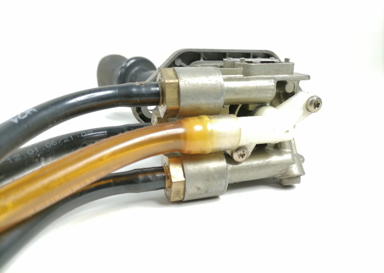 MAN Handbrake control lever 81523156156 - Универсальная запчасть для Грузовиков: фото 5 MAN Handbrake control lever 81523156156 - Универсальная запчасть для Грузовиков: фото 5