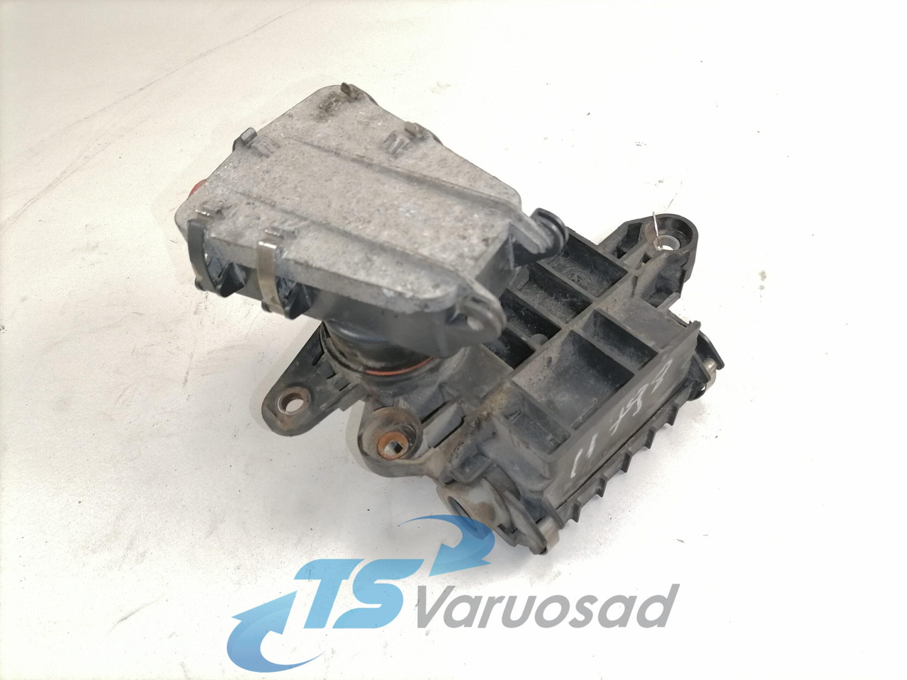 Mercedes-Benz Juhtmestiku harukarp A9305460641 - Предохранитель для Грузовиков: фото 3 Mercedes-Benz Juhtmestiku harukarp A9305460641 - Предохранитель для Грузовиков: фото 3