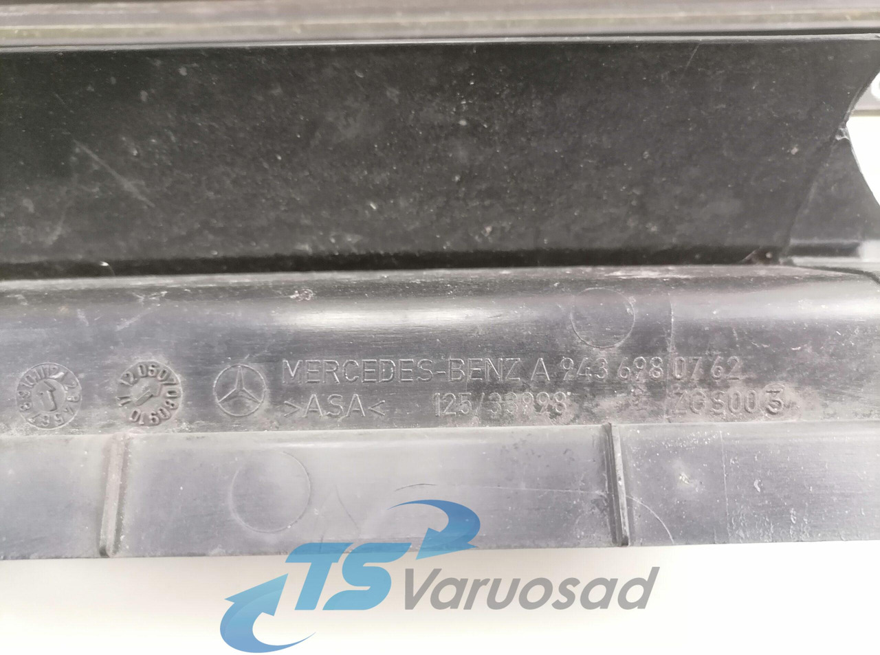 Mercedes-Benz Kabiini plastik A9436980362 - Универсальная запчасть для Грузовиков: фото 4 Mercedes-Benz Kabiini plastik A9436980362 - Универсальная запчасть для Грузовиков: фото 4