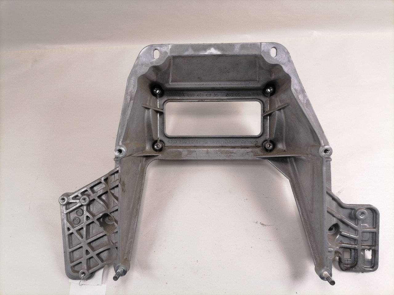 Mercedes-Benz Roolisamba kandur A9604610235 - Рулевая колонка для Грузовиков: фото 2 Mercedes-Benz Roolisamba kandur A9604610235 - Рулевая колонка для Грузовиков: фото 2