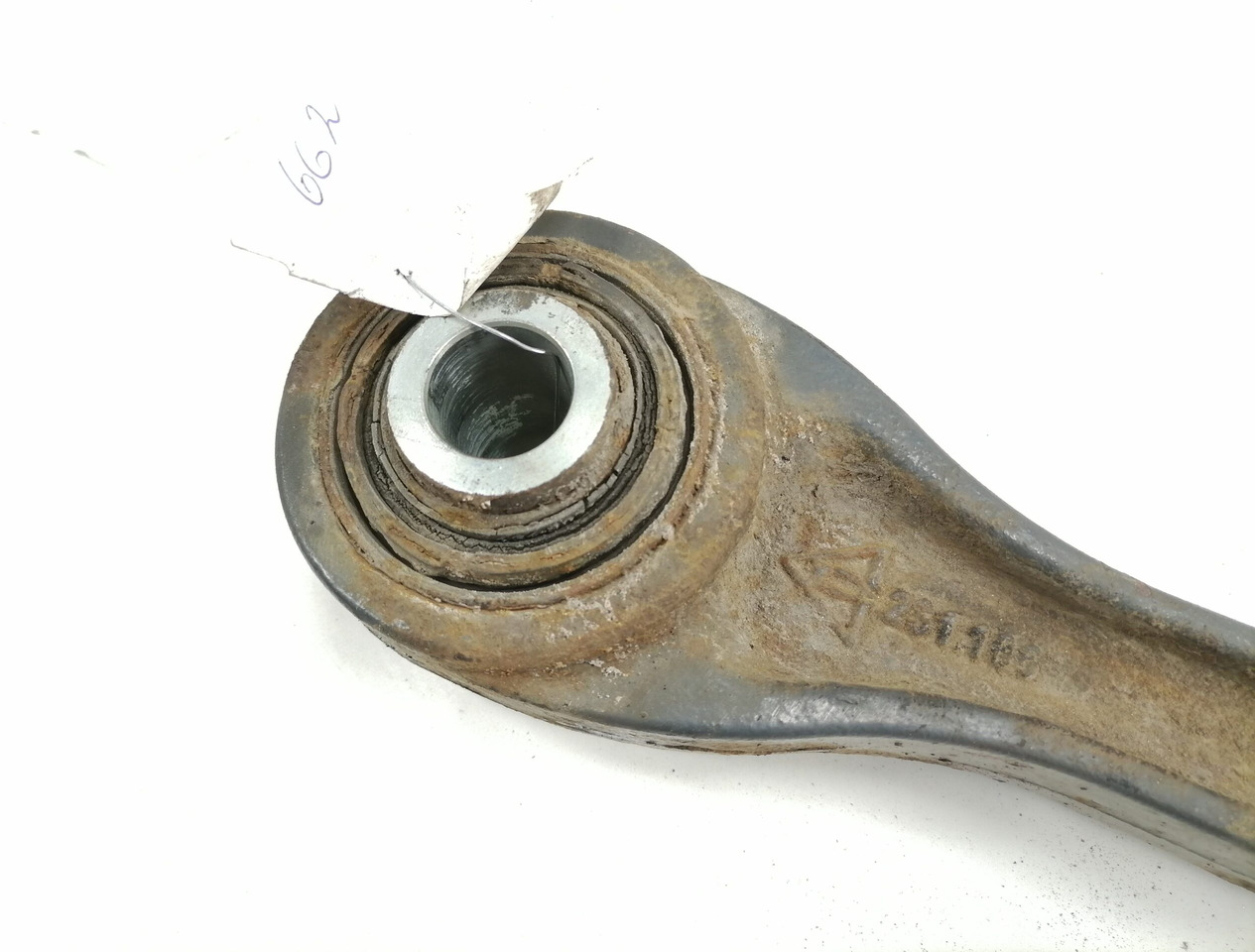 Mercedes-Benz Torque rod A9603300311 - Ось и запчасти для Грузовиков: фото 3 Mercedes-Benz Torque rod A9603300311 - Ось и запчасти для Грузовиков: фото 3