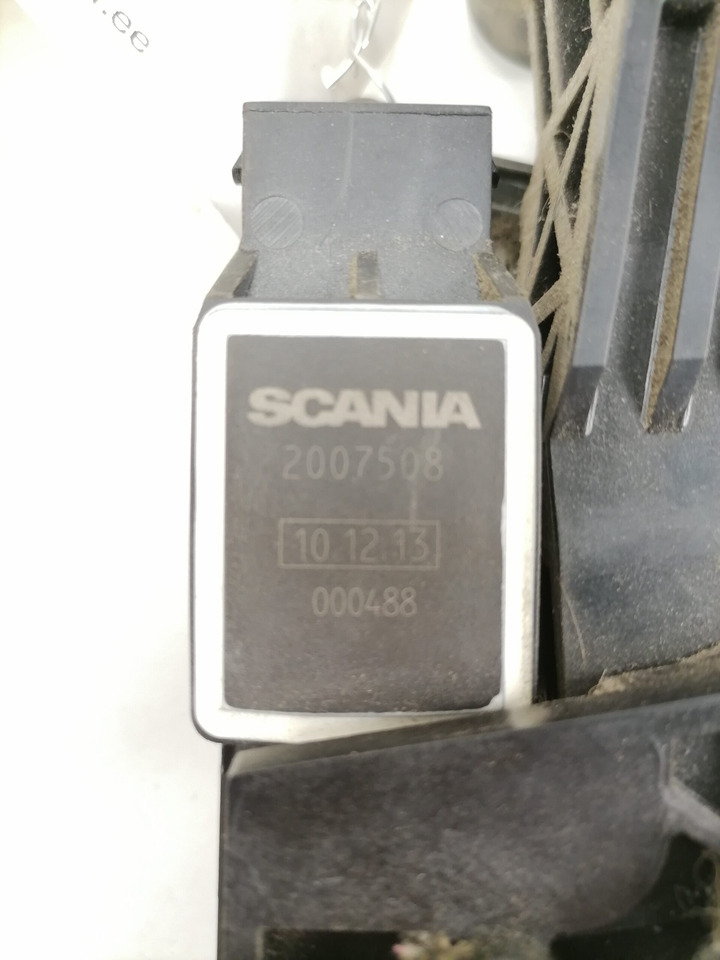 Scania Accelerator pedal 2007508 - Подготовка топлива для Грузовиков: фото 3 Scania Accelerator pedal 2007508 - Подготовка топлива для Грузовиков: фото 3