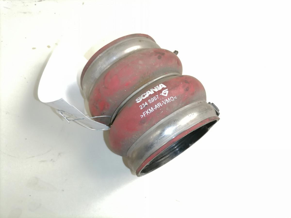 Scania Intercooleri lõdvik 2345957 - Интеркулер для Грузовиков: фото 2 Scania Intercooleri lõdvik 2345957 - Интеркулер для Грузовиков: фото 2