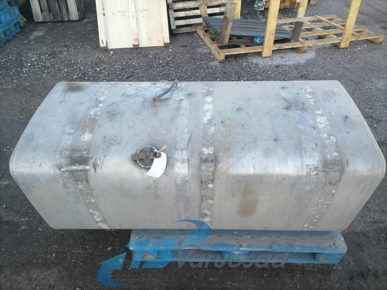 Scania Kütusepaak 700L 1423691 - Топливный бак для Грузовиков: фото 1 Scania Kütusepaak 700L 1423691 - Топливный бак для Грузовиков: фото 1