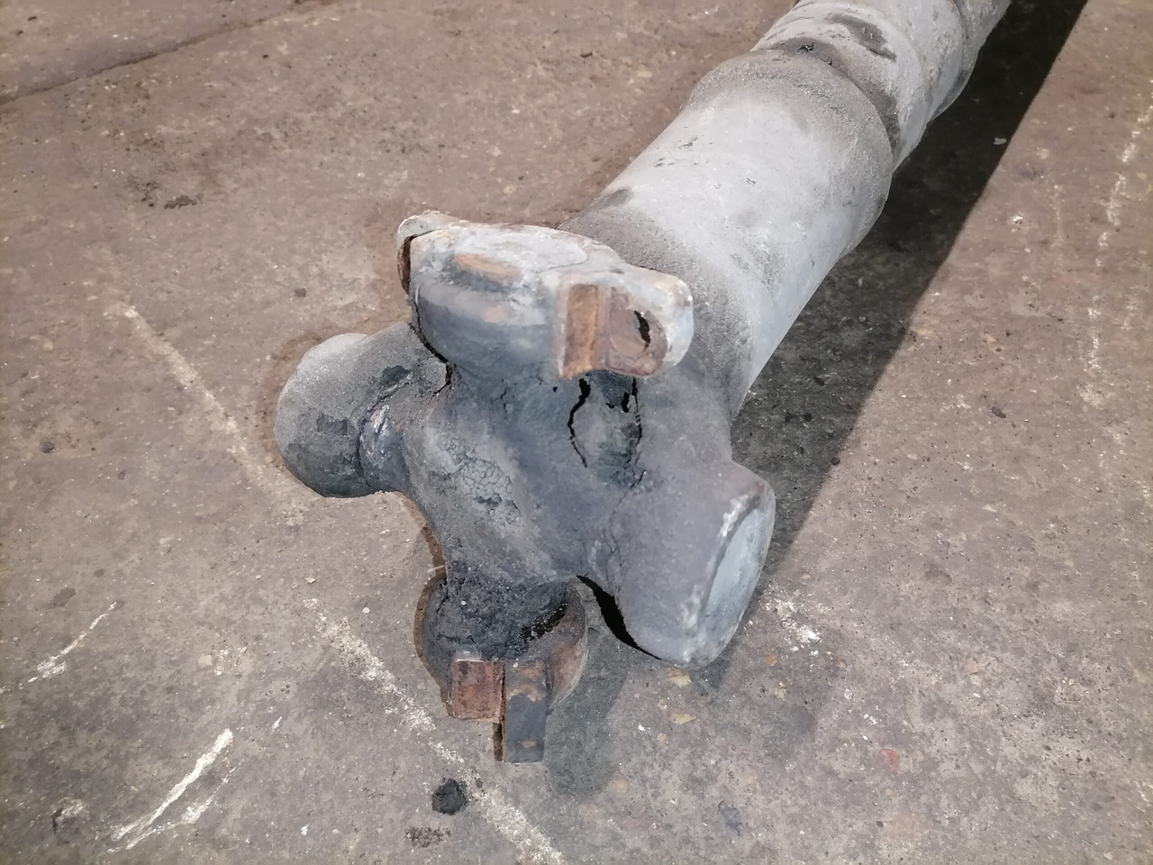 Scania Propeller shaft 1758279 - Карданный вал для Грузовиков: фото 3 Scania Propeller shaft 1758279 - Карданный вал для Грузовиков: фото 3