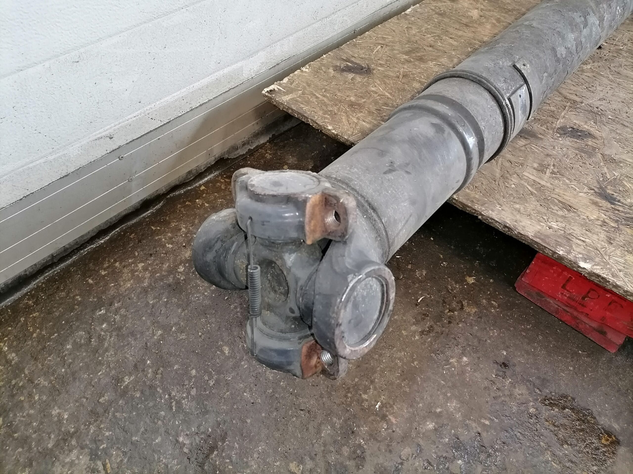 Scania Propeller shaft 1758625 - Карданный вал для Грузовиков: фото 3 Scania Propeller shaft 1758625 - Карданный вал для Грузовиков: фото 3