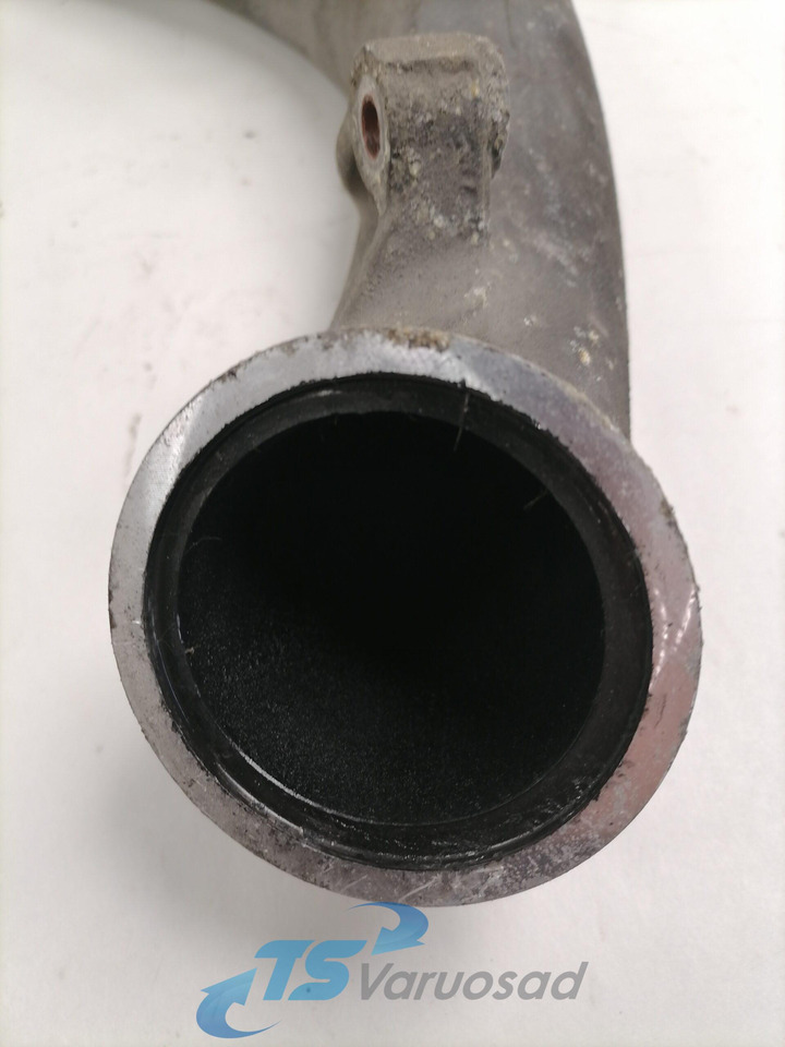 Scania intercooler pipe 1813102 - Интеркулер для Грузовиков: фото 2 Scania intercooler pipe 1813102 - Интеркулер для Грузовиков: фото 2