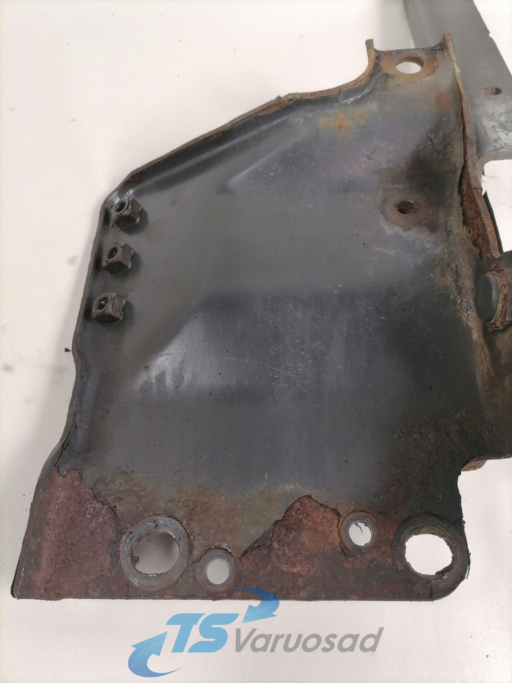 Scania lower grille carrier hinge 1742265 - Решётка радиатора для Грузовиков: фото 3 Scania lower grille carrier hinge 1742265 - Решётка радиатора для Грузовиков: фото 3