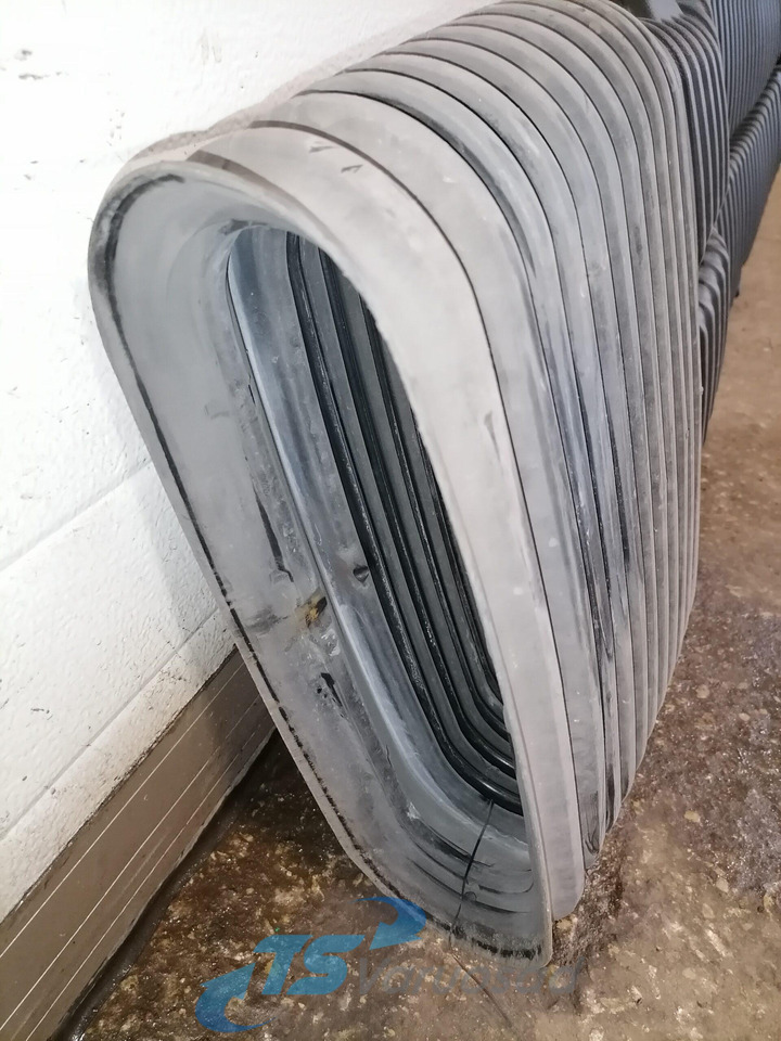 Volvo Air intake 21122123 - Система впуска для Грузовиков: фото 4 Volvo Air intake 21122123 - Система впуска для Грузовиков: фото 4