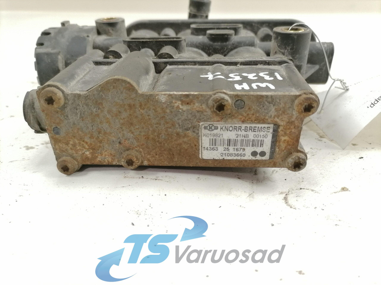 Volvo Air suspension control valve, ECAS 21083660 - Тормозной клапан для Грузовиков: фото 3 Volvo Air suspension control valve, ECAS 21083660 - Тормозной клапан для Грузовиков: фото 3