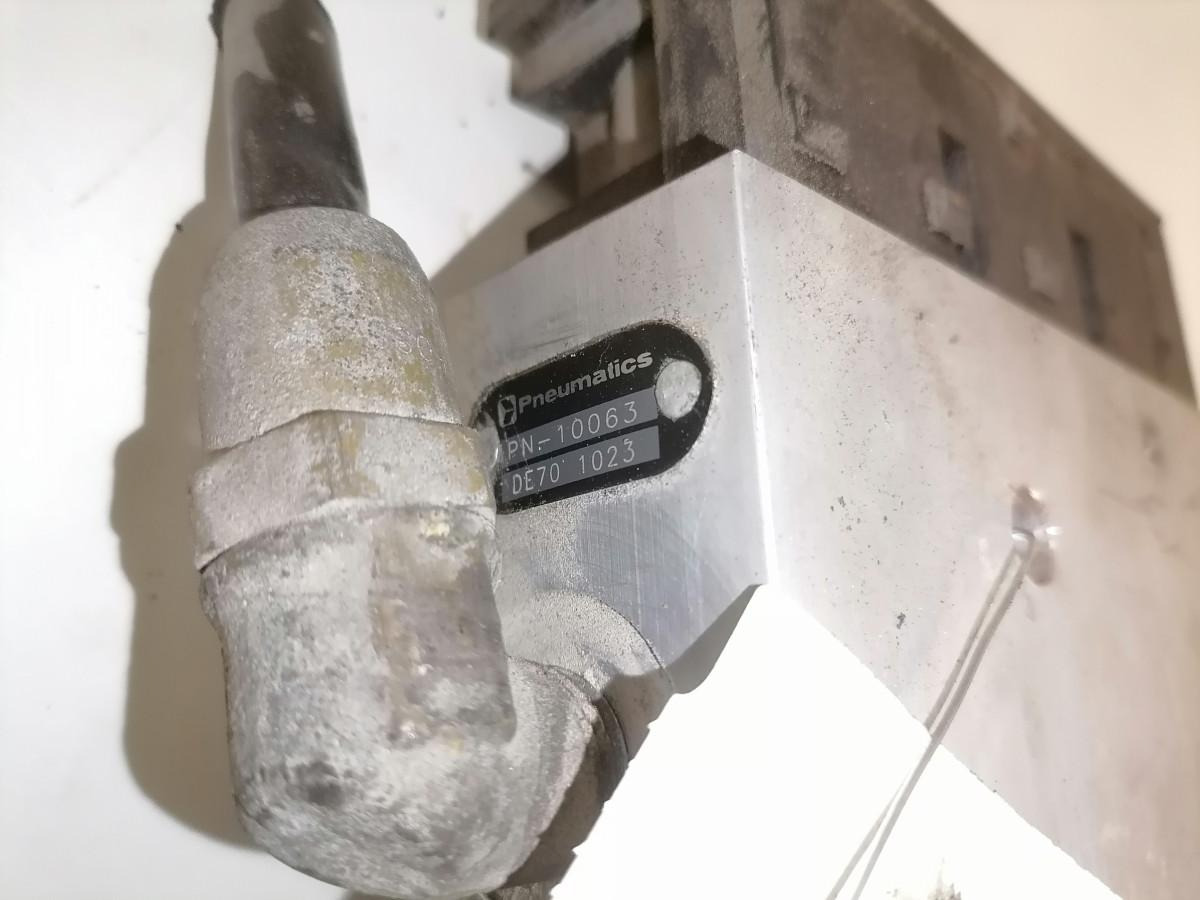 Volvo Air suspension control valve, ECAS 3944717 - Тормозной клапан для Грузовиков: фото 4 Volvo Air suspension control valve, ECAS 3944717 - Тормозной клапан для Грузовиков: фото 4