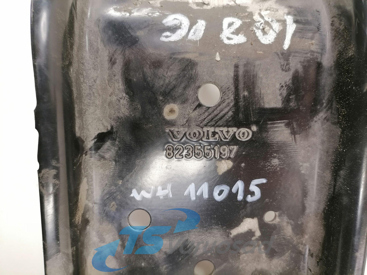 Volvo Astmelaua kandur 82355197 - Боковая подножка для Грузовиков: фото 2 Volvo Astmelaua kandur 82355197 - Боковая подножка для Грузовиков: фото 2