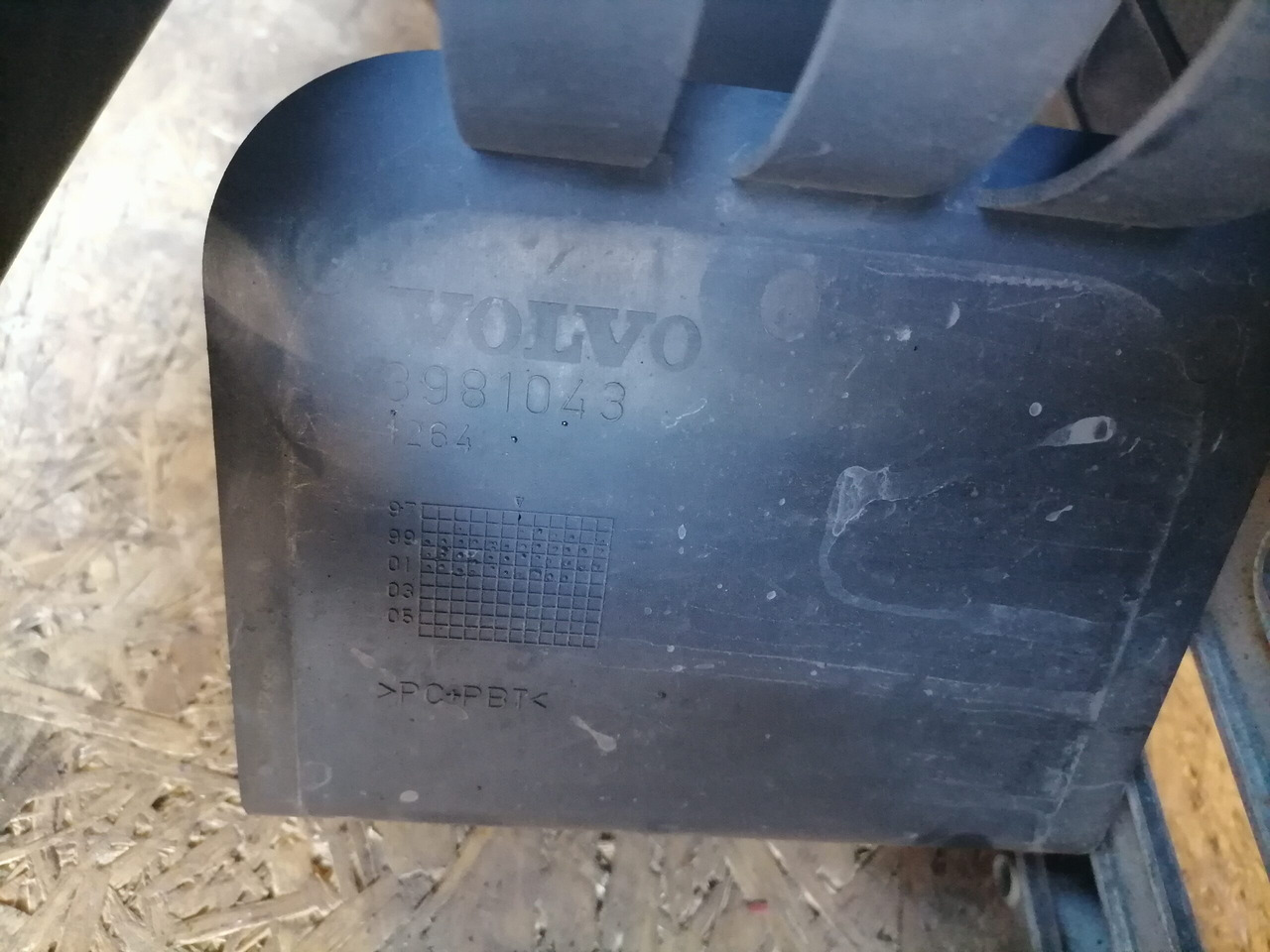 Volvo Astmelaua plastik 3175161 - Боковая подножка для Грузовиков: фото 5 Volvo Astmelaua plastik 3175161 - Боковая подножка для Грузовиков: фото 5