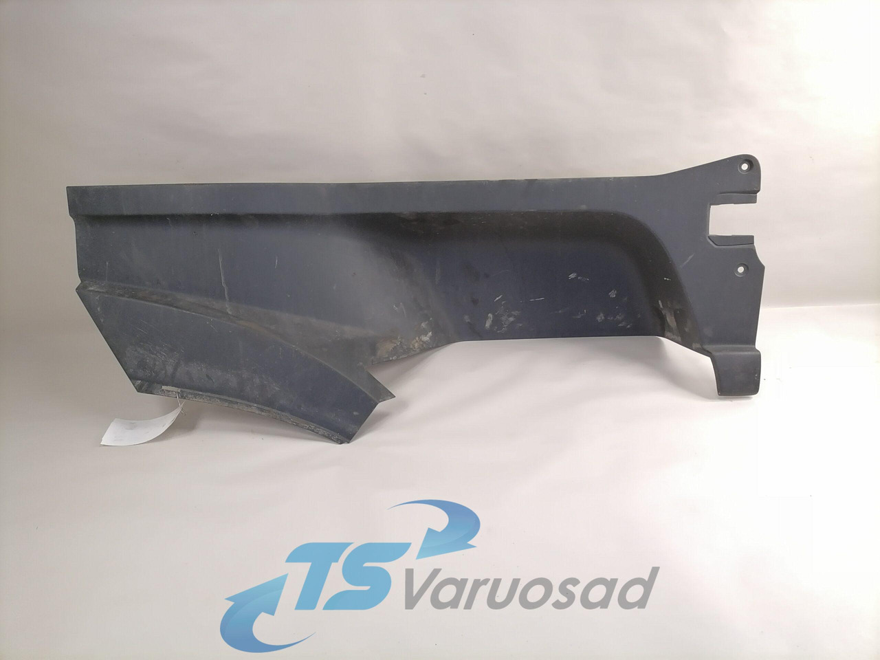 Volvo Astmelaua plastik 82819477 - Боковая подножка для Грузовиков: фото 1 Volvo Astmelaua plastik 82819477 - Боковая подножка для Грузовиков: фото 1